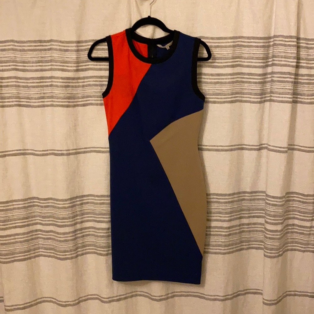 Women’s dress